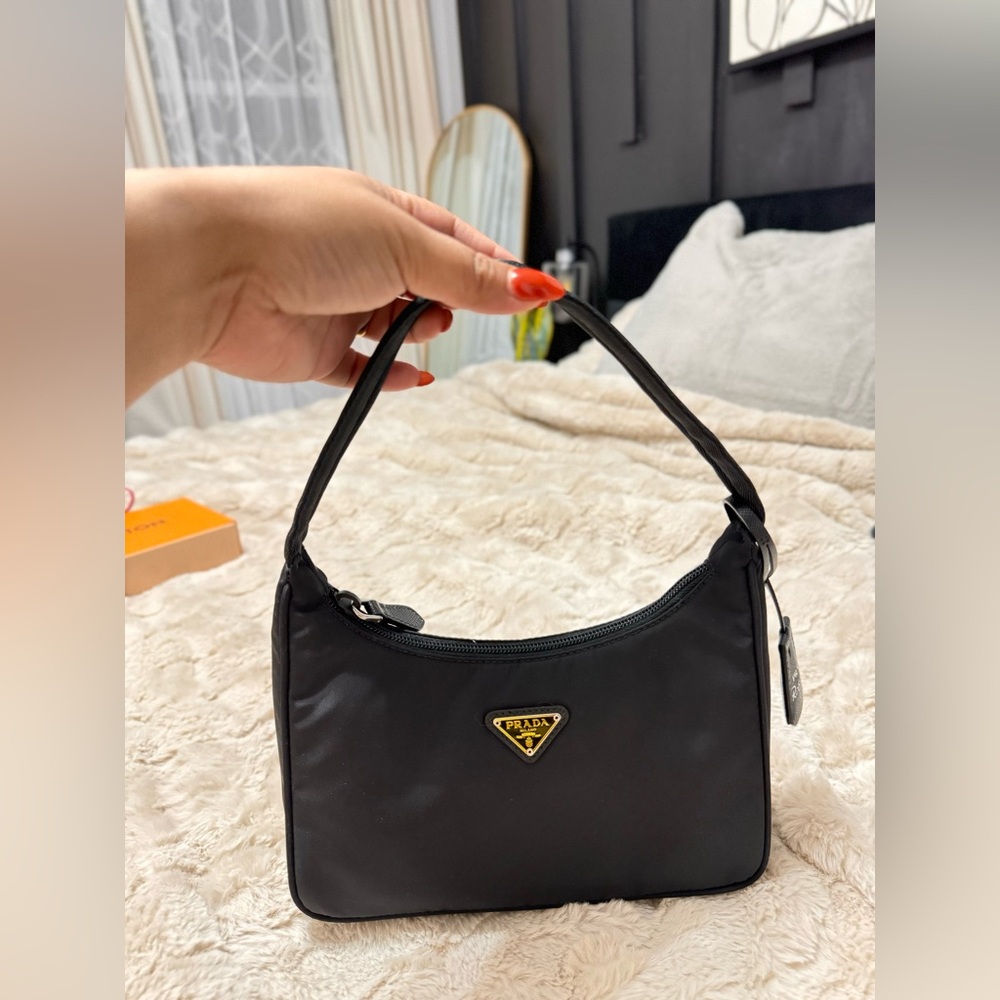 Prada re nylon 2000